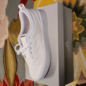 Adidas original vulc skate shoe.